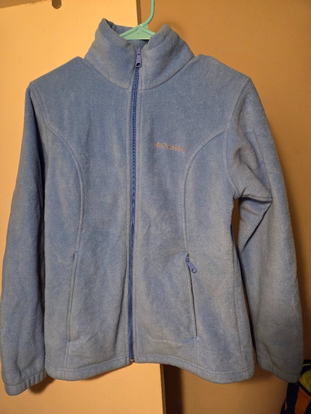 Womens Columbia fleece zip up size medium